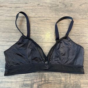 2/$25 or 3/$35 Victoria’s Secret Bralette